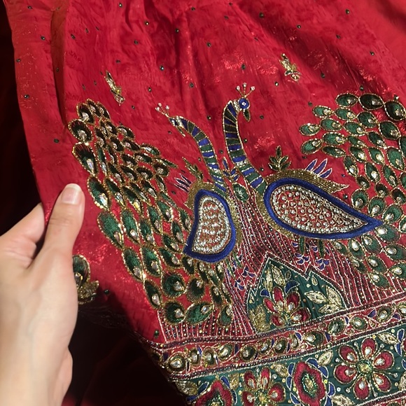 Hand embroidered kurti - Picture 10 of 13